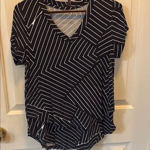 Latched Mama Black and White Short Sleeve V-Neck Tee